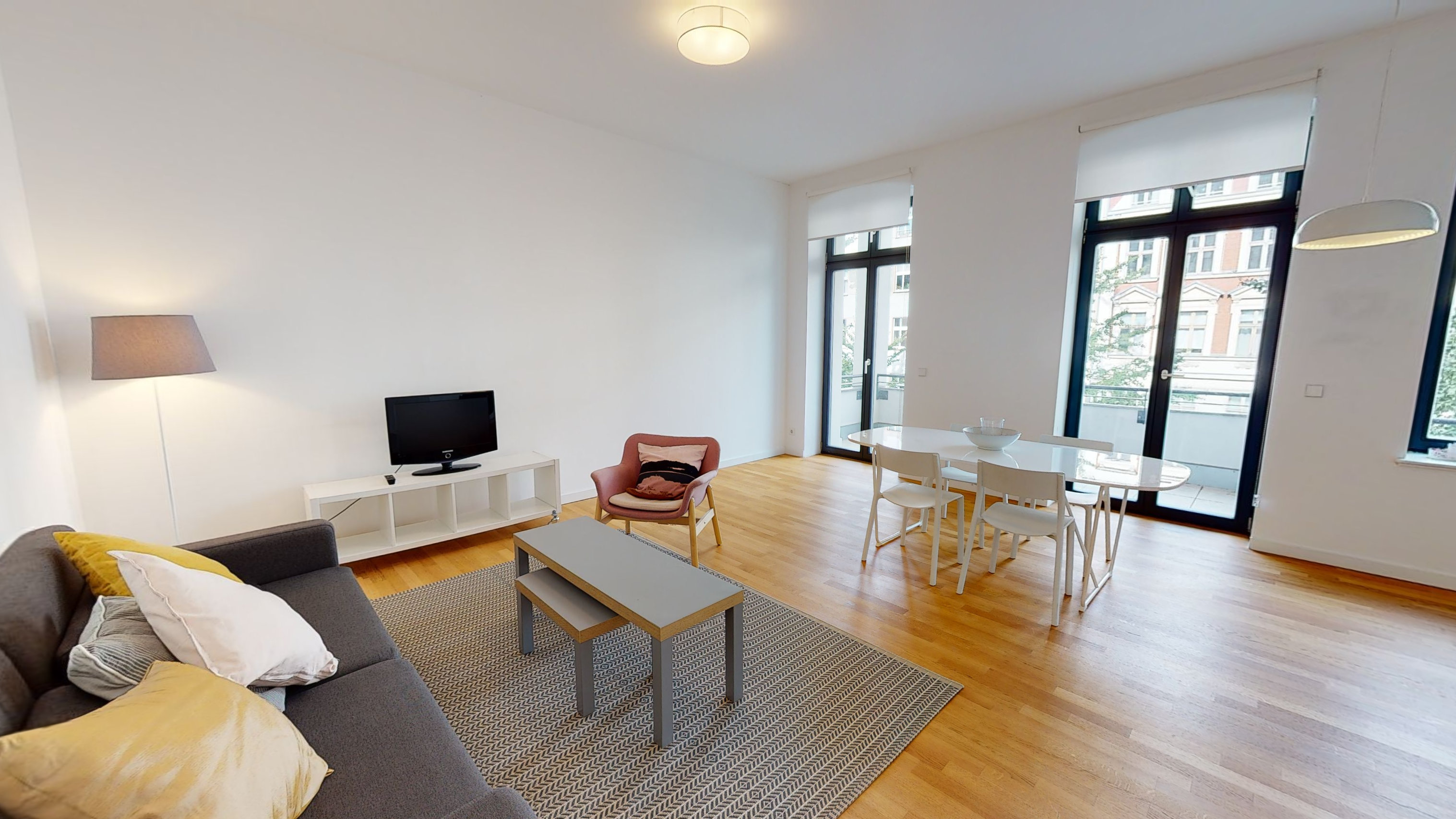 Picture of 22+ Smart Small Apartment Renovation Ideas - casolia.com